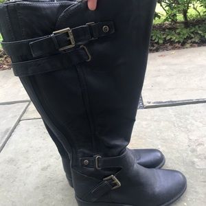 Black fall Guess boots